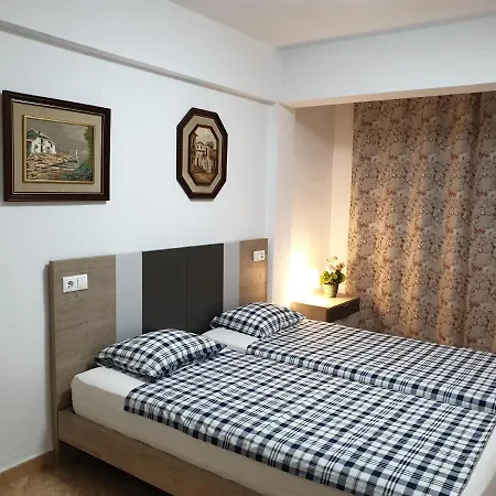 Moriones Ii Apartmán